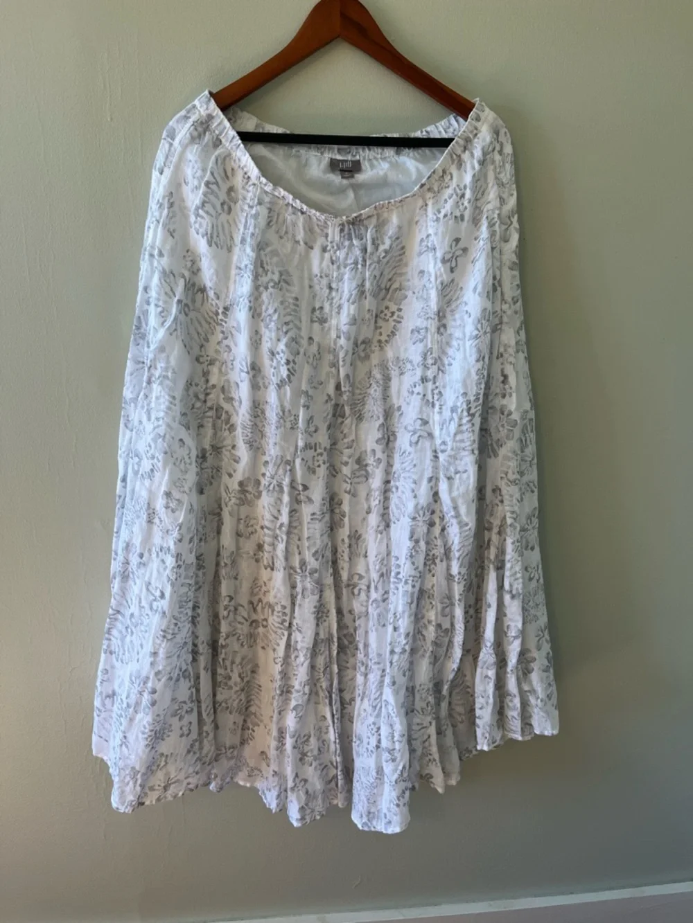 J. Jill Linen/Cotton White and Gray Floral A-Line Maxi Skirt with Elastic Waist - Picture 5 of 6